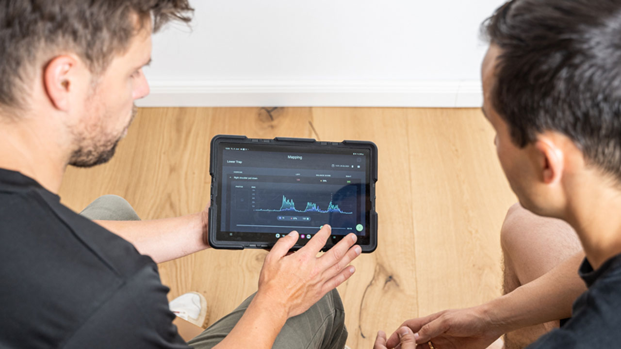 Diagnose-Gespraech Der Arzt kann im Anamnesegespräch die erhobenen Mapping Daten direkt mit dem Patienten zur Veranschaulichung seiner Therapieempfehlung nutzen.